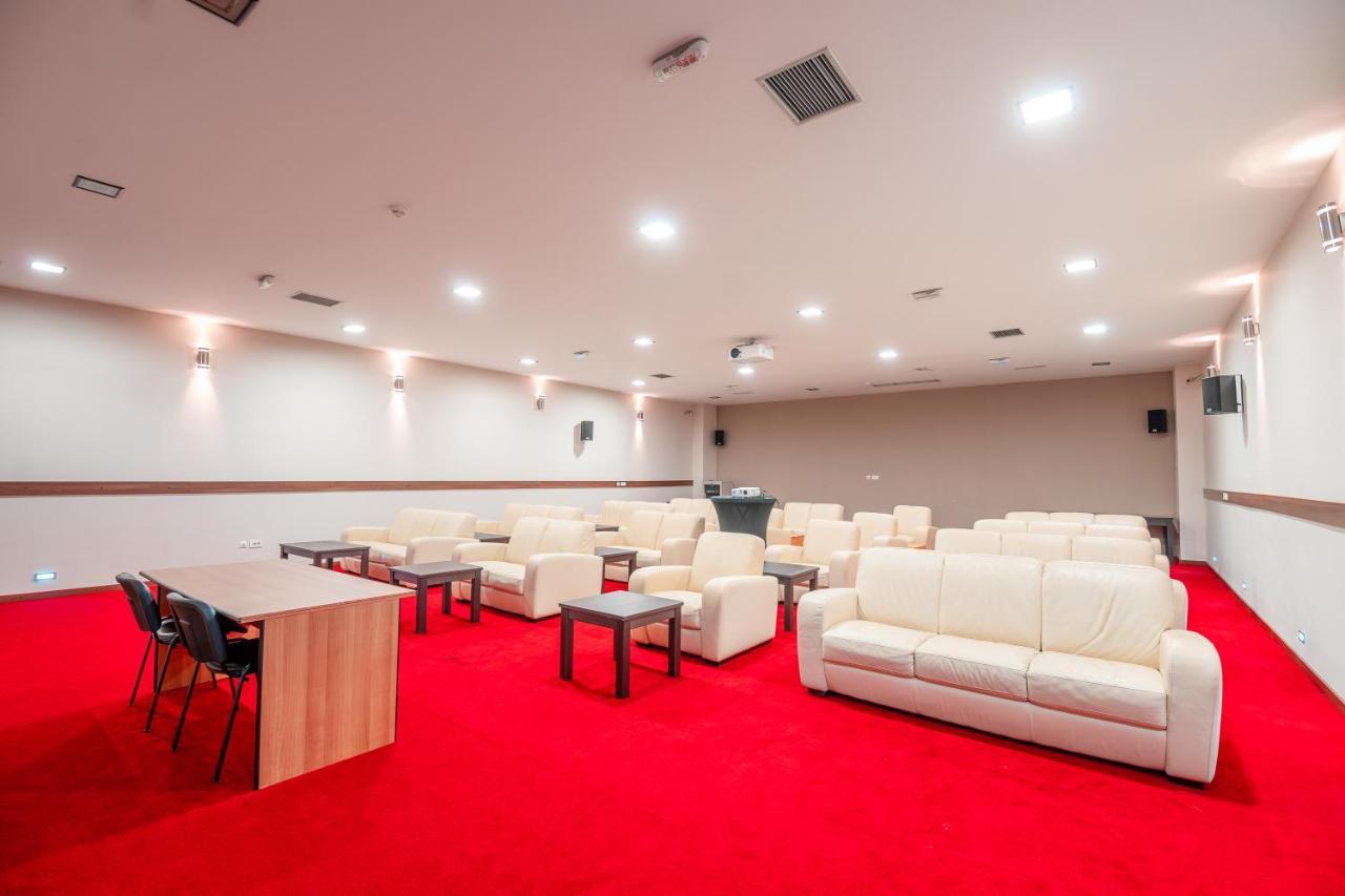 Garden City Hotel Коніц Екстер'єр фото