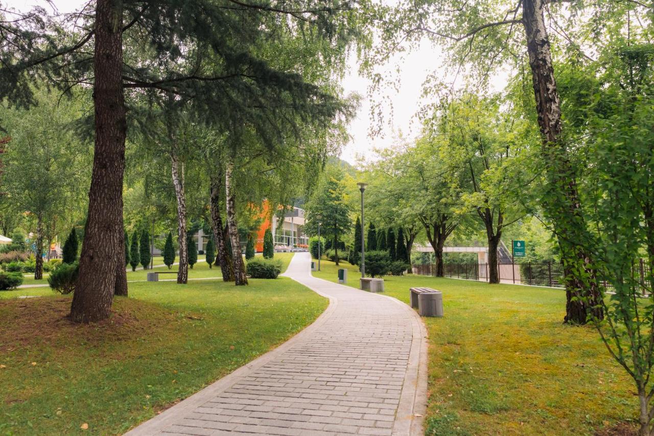 Garden City Hotel Коніц Екстер'єр фото