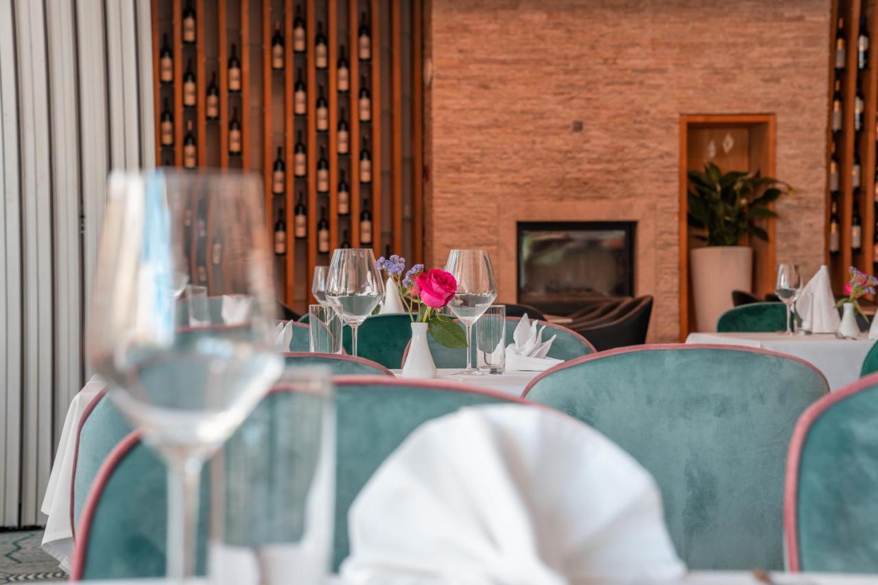Garden City Hotel Коніц Екстер'єр фото