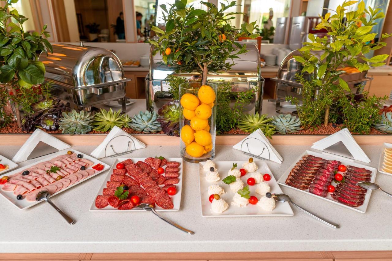 Garden City Hotel Коніц Екстер'єр фото